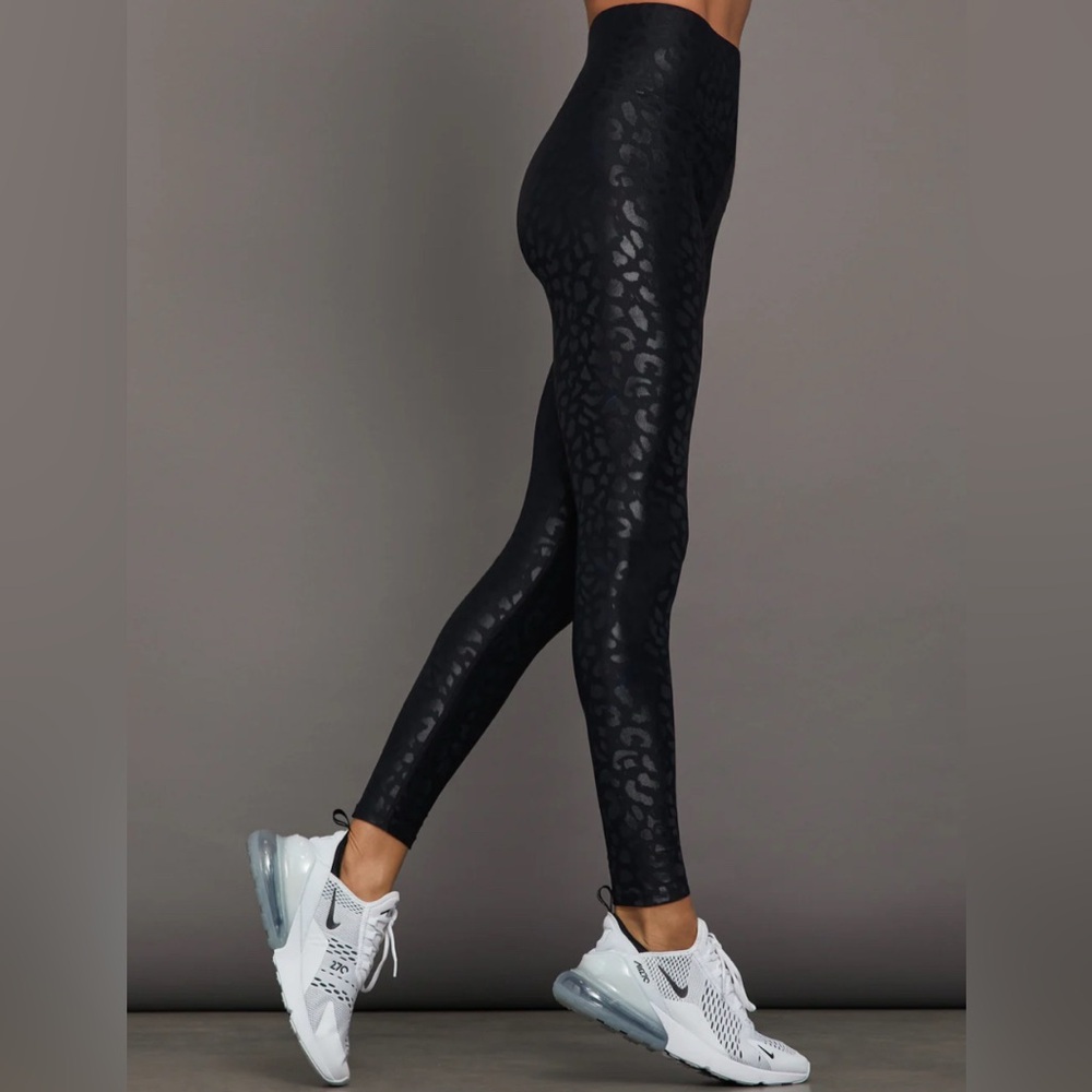Carbon38 Black Leopard Leggings